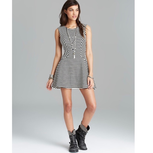 Free People Dresses & Skirts - Free People Cha Cha Mini Striped Dress S ✨✨🌸